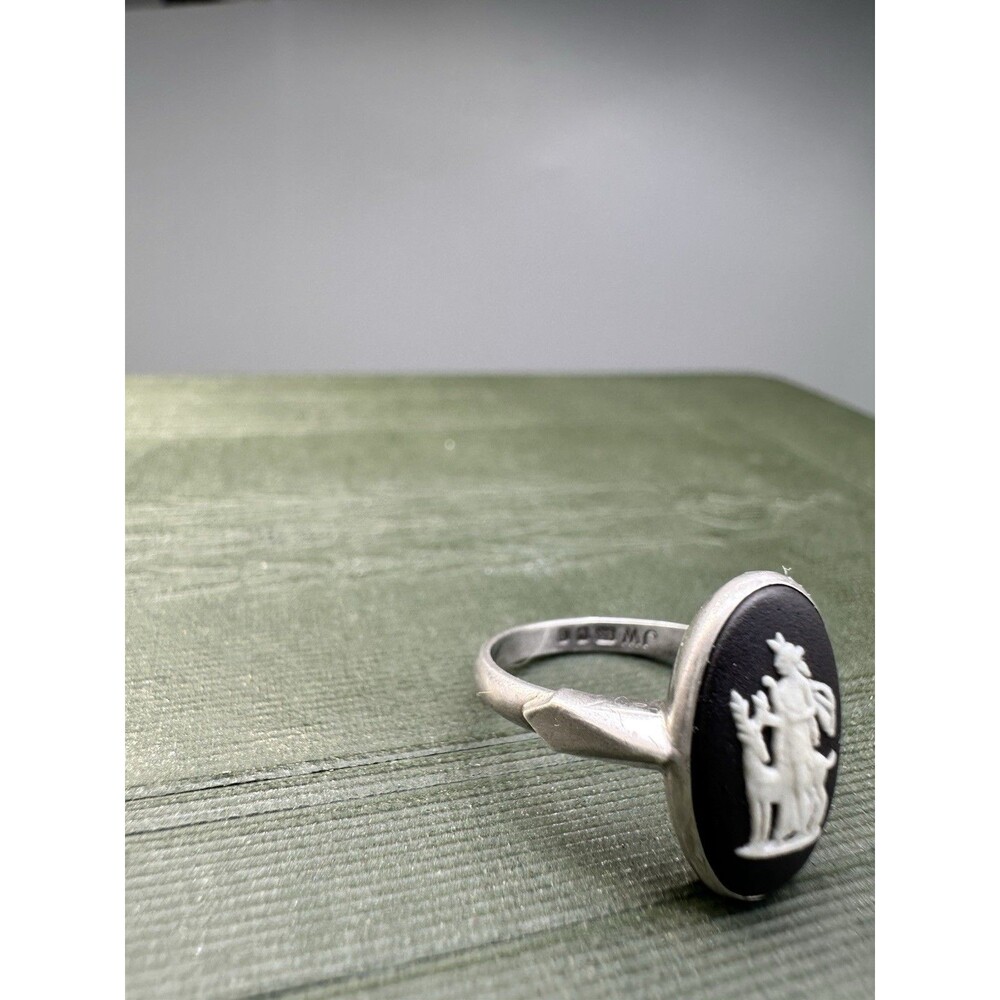 Wedgwood Jasperware Goddess Diana Black Ring Size 6.75 Sterling Silver JW - Picture 4 of 5